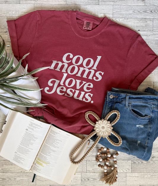 Cool Moms Love Jesus Tshirt