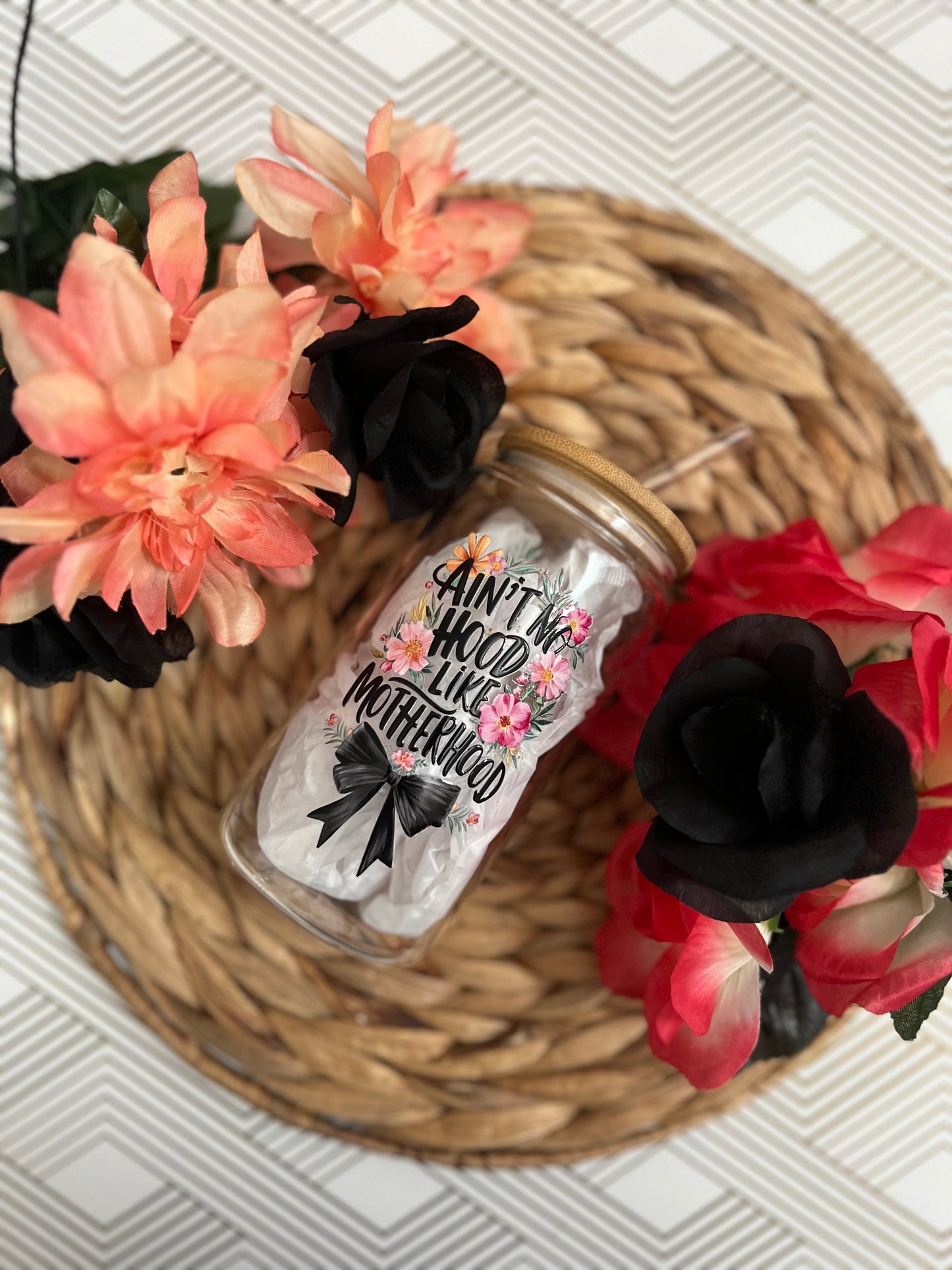 Ain't No Hood Like Motherhood Glass Cup 16 oz. | Aesthetic Drinkware